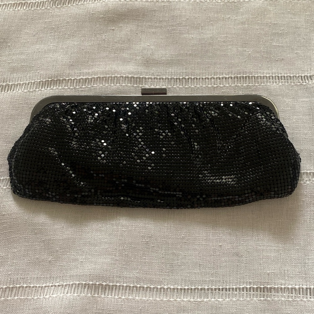 Express Y2K mesh evening clutch in black. - Picture 12 of 12
